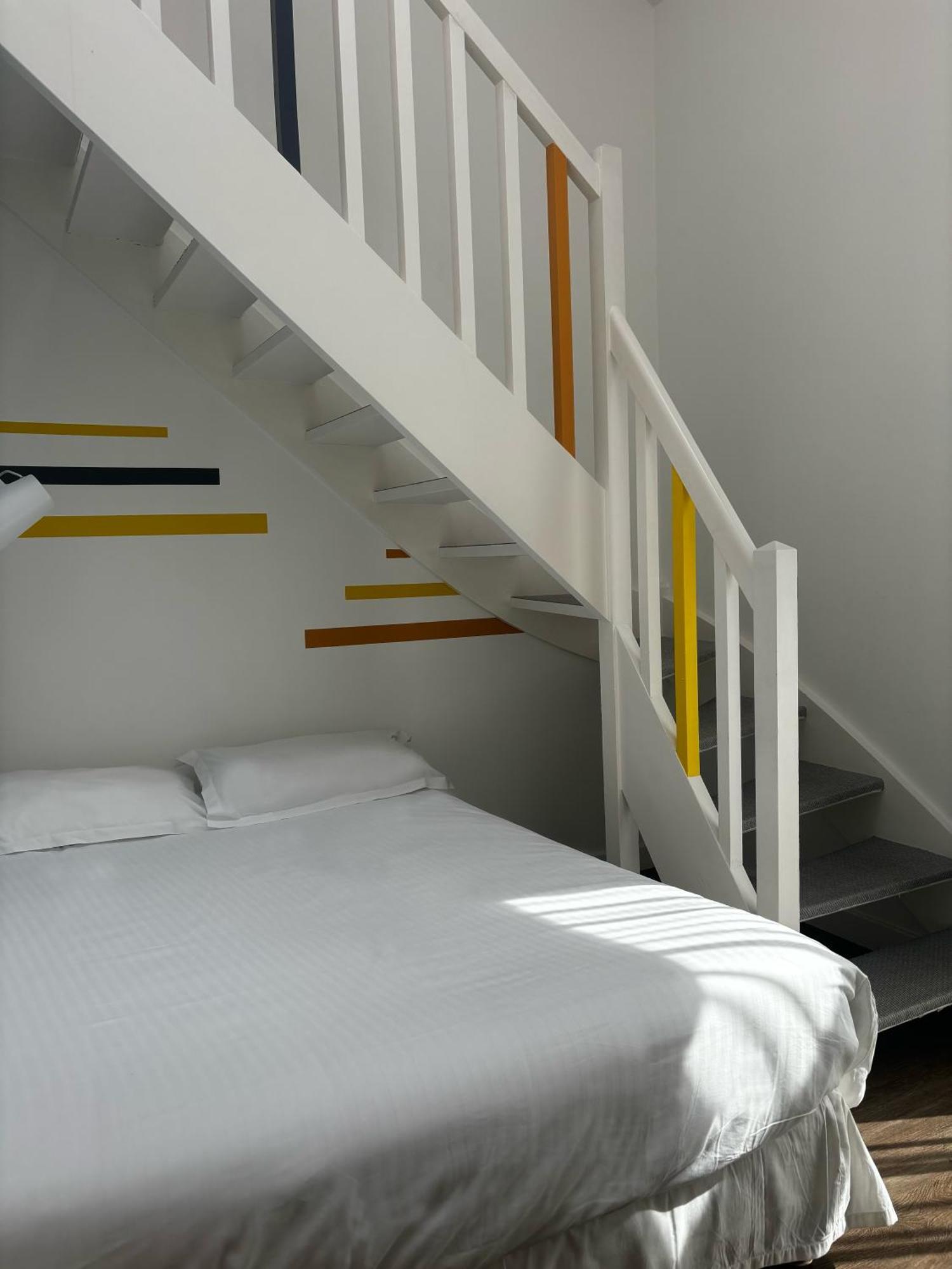 Logis Domaine Du Moulin Cavier Hotel Avrille  Bagian luar foto
